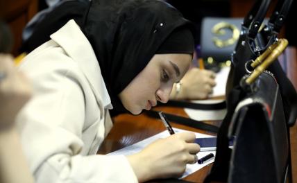 Хиджаб для школьницы: Еще свобода вероисповедания или уже элементы экстремизма? Хиджаб для школьницы: Еще свобода вероисповедания или уже элементы экстремизма?