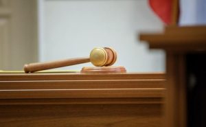 Бывшего замминистра ищут за взятку — а его отец был создателем Уральской республики ОБЩЕСТВО