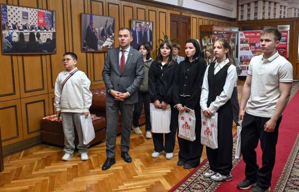 Дети героев СВО стали гостями самой космической фракции в Госдуме