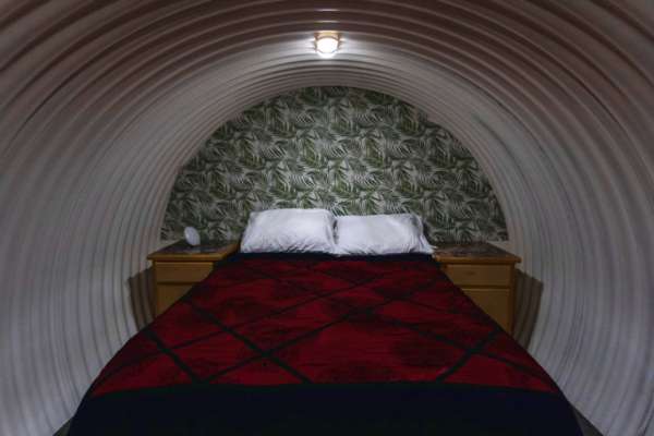 &laquo;Полностью защищены от неблагоприятной социальной обстановки&raquo;: Бункеры класса &laquo;люкс&raquo; подорожали до 20 млн